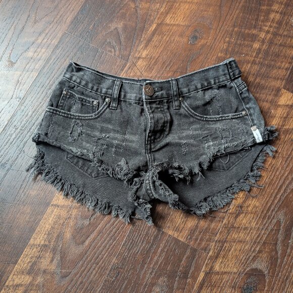 One Teaspoon Pants - One Teaspoon Black Distressed Denim Shorts